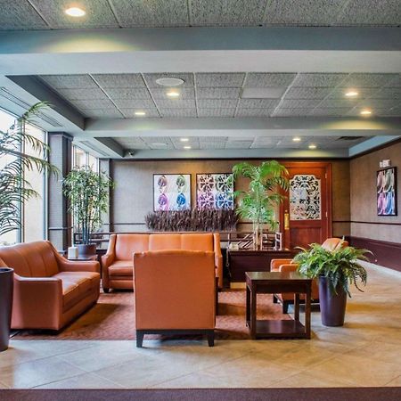 Clarion Hotel & Suites Riverfront Oswego Exteriér fotografie
