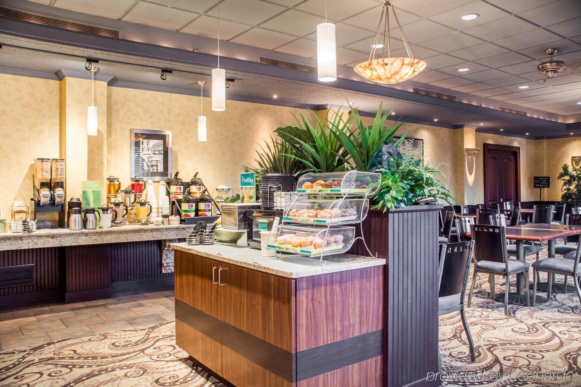 Clarion Hotel & Suites Riverfront Oswego Exteriér fotografie