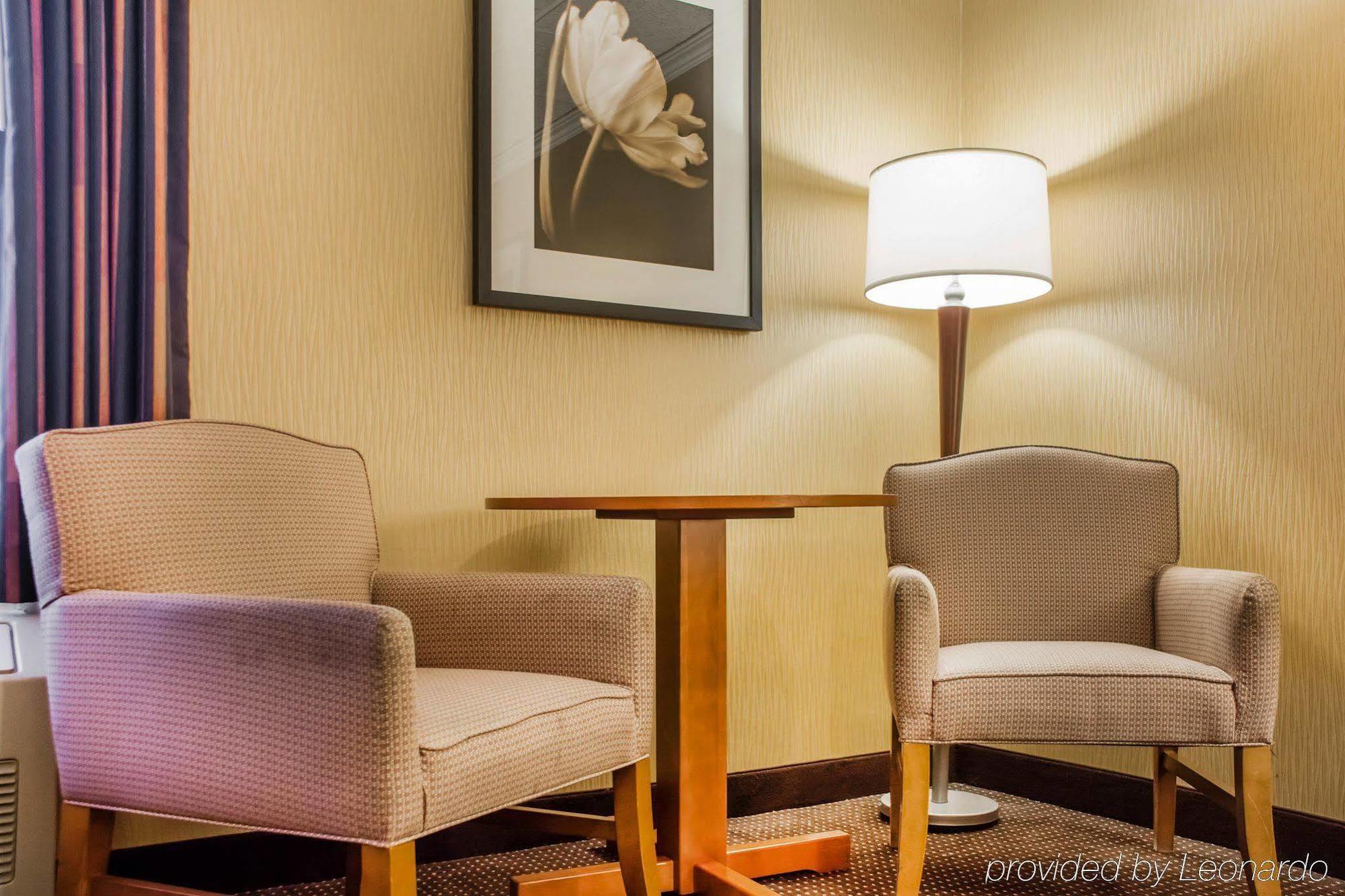 Clarion Hotel & Suites Riverfront Oswego Exteriér fotografie
